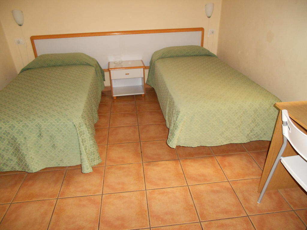 Pension Mova Santa-Cruz de Ténérife Chambre photo